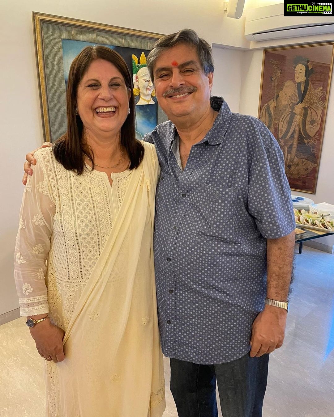 Preeti Jhangiani Instagram - The #rakhi celebrations continue! Thank you @kirancooladvani and @advanibhagwan for the beautiful evening!