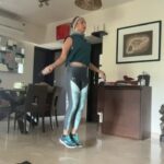 Preeti Jhangiani Instagram - It’s a @pearljam kinda day #eddievedder Skips and planks and skips and planks and skips and planks