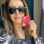 Preeti Jhangiani Instagram - Feeling like a boss with my new @lanistar payment card! Register for yours today! #linkinbio #ad