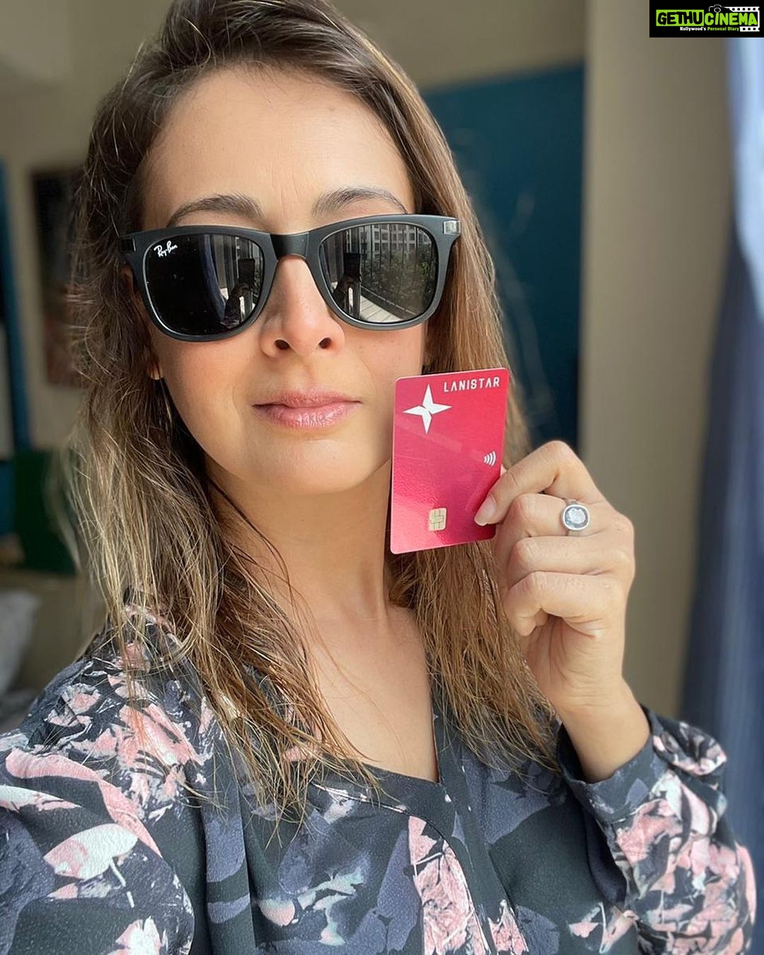 Preeti Jhangiani Instagram - Feeling like a boss with my new @lanistar payment card! Register for yours today! #linkinbio #ad
