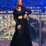 Preeti Jhangiani Instagram - A girl should be two things : Who and What she wants - Coco Chanel @anupamafashiondesigner @azizajendi