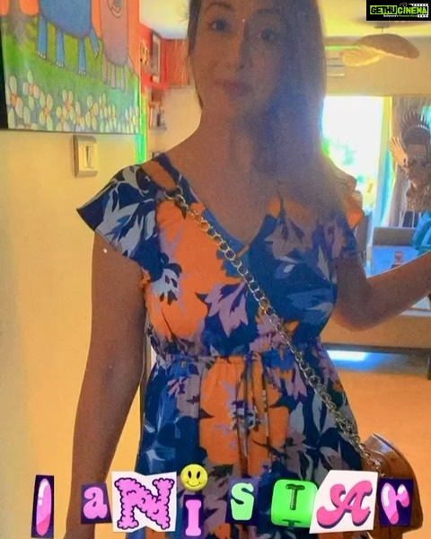 Preeti Jhangiani Instagram - The lanistar signature payment card will make shopping so much easier! Enjoy your shopping and be sure to be secure ! Click on the link in my bio and register for yours now! @lanistar