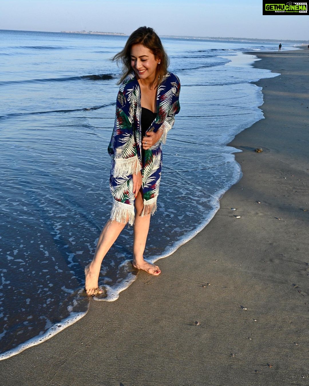 Preeti Jhangiani Instagram - Monday is a state of mind! Put on your positive pants and get stuff done! #mondaymotivation #mondaymood #mondayvibes Pic : @sabadphotovideo Camera : @nikonindiaofficial #nikonz7 #nikonphotography #nikonindia #nikon