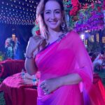 Preeti Jhangiani Instagram - Every Sari talks.. more than you or I know.. This one is a favourite.. a @taruntahiliani i bought many years ago. But never goes out of style! Taj Lands End, Mumbai