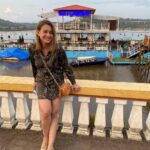 Preeti Jhangiani Instagram - Start your #monday with a smile.. preferably in #goa