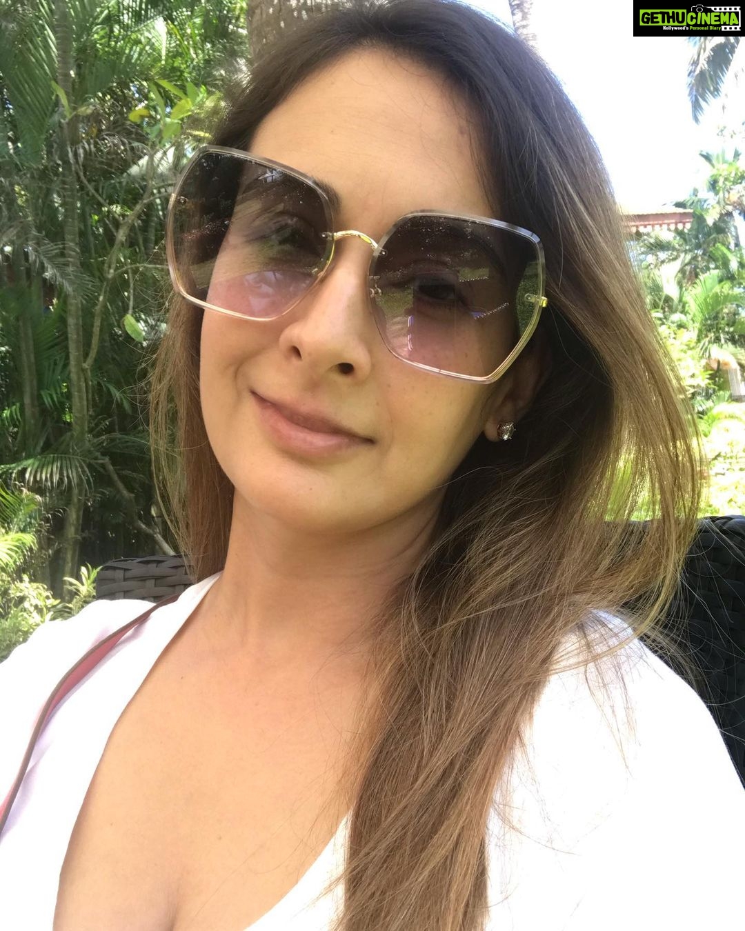 Preeti Jhangiani Instagram - #goandcapturethelight #goa #mood @tajholidayvillage @goa