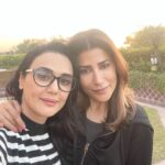 Preity Zinta Instagram - Happy Happy Birthday to my darling @shagunkhanna May you always have the best day, year and life filled with love, laughter, happiness, health, sexiness & blessings today and always. I love you to the moon & back ❤️ #bestfriends #happybirthday 🎂 #Ting