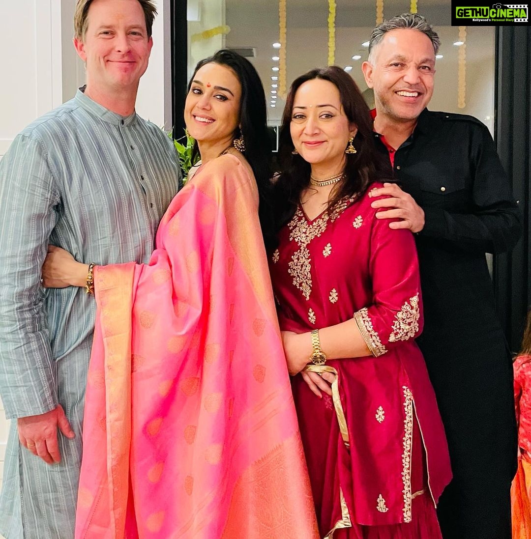 Preity Zinta Instagram - Happy Diwali ЁЯкФ #рд╣реИрдкреНрдкреАрджрд┐рд╡рд╛рд▓реА #рджрд┐рд╡рд╛рд▓реАрдкреВрдЬрд╛ #Ting