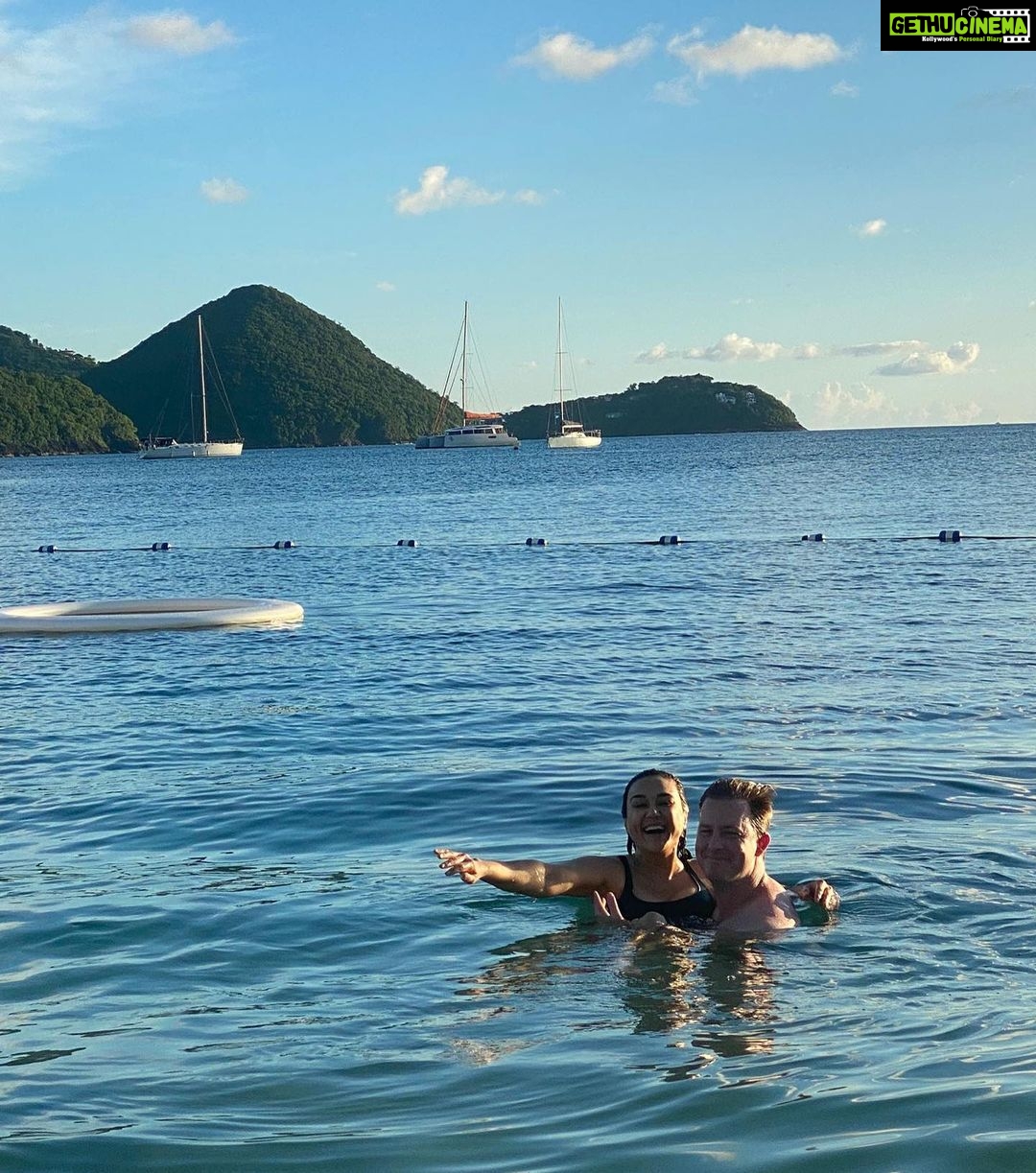 Preity Zinta Instagram - Sun, sea, you and me ❤️ #ting St. Lucia Islands West Indies