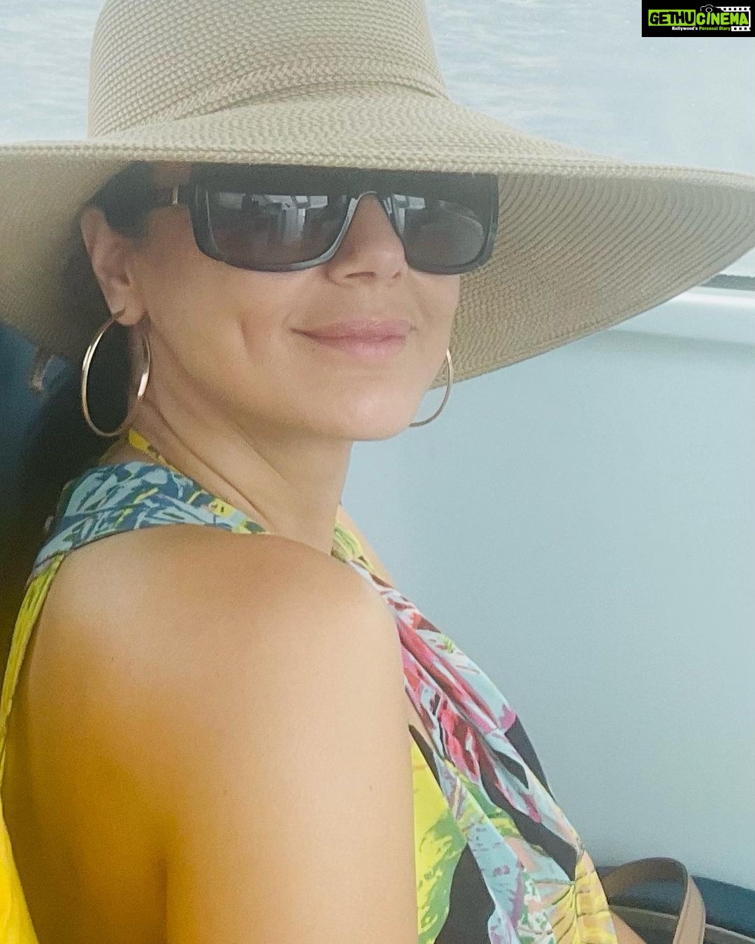 Preity Zinta Instagram - Island life ❤️ #photodump #pztravel #ting West Indies