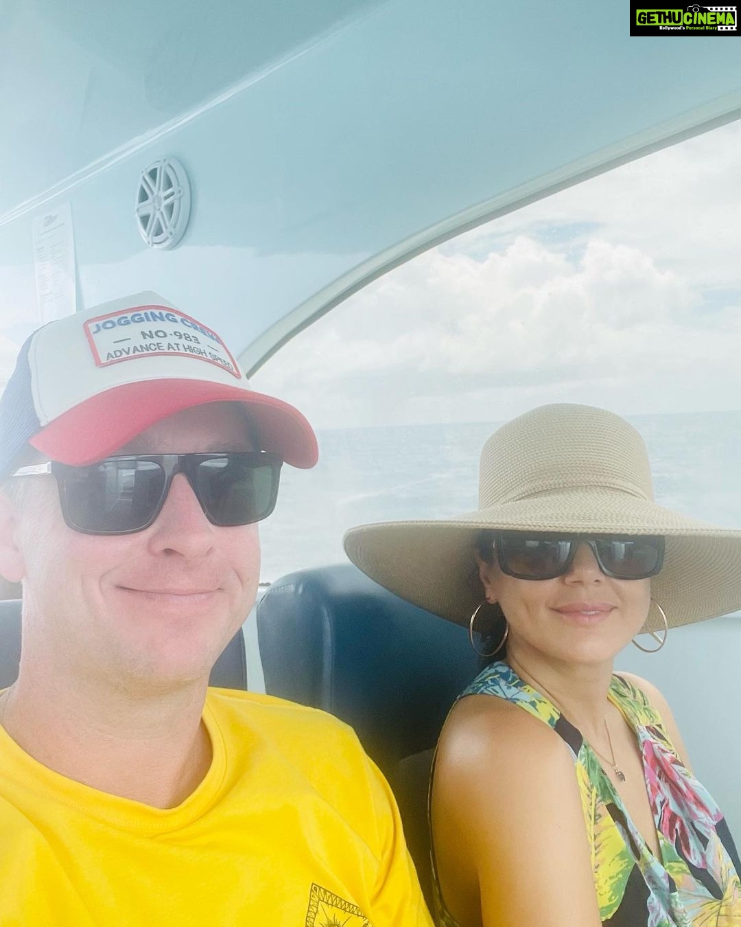 Preity Zinta Instagram - Island life ❤️ #photodump #pztravel #ting West Indies