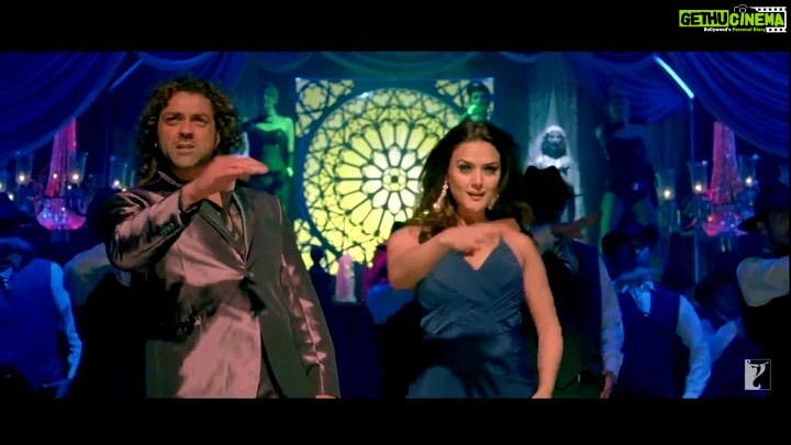 Preity Zinta Instagram - Jhoom Barabar Jhoom turns a year older today & I cannot stop smiling & thinking of all the mad scenes we shot & how much we laughed. Everyone was exhausted after all the dance sequences but that did not stop us from having a blast. This movie is a constant reminder of how friends make every situation adventurous & fun ❤️#jhoombarabarjhoom #Memories #friendship #ting @amitabhbachchan @bachchan @iambobbydeol @larabhupathi #ShaadAli @shankar.mahadevan @ehsaan @loymendonsaofficial @yrf
