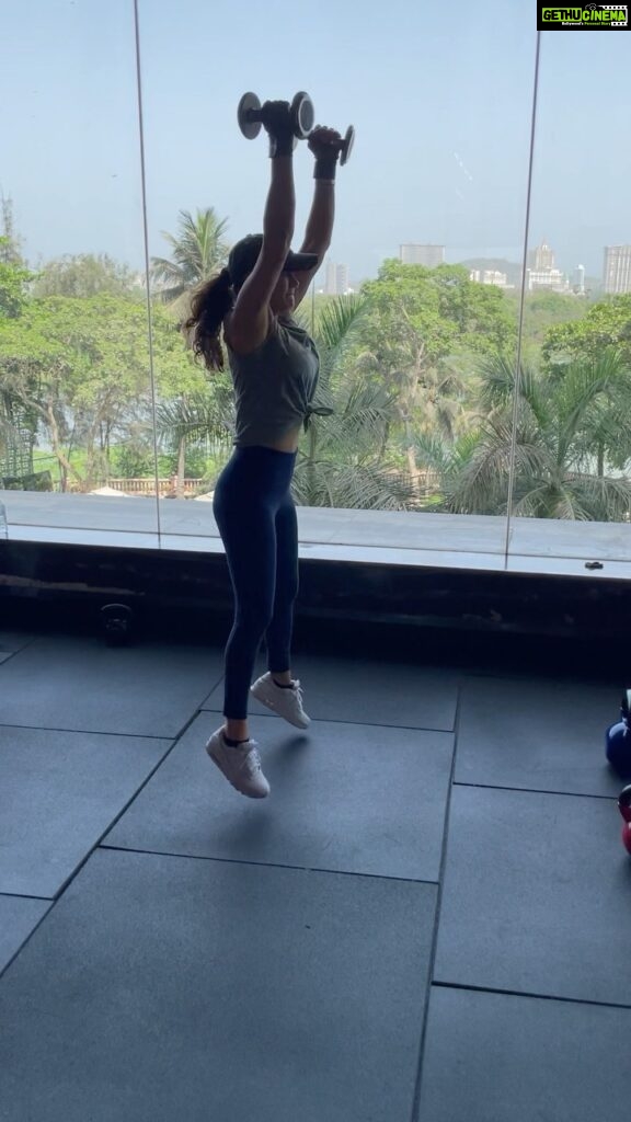 Preity Zinta Instagram - Always fun trying something new in the gym with @adrianleroux 👊#pzfit #gymmotivation #gymlife #ting