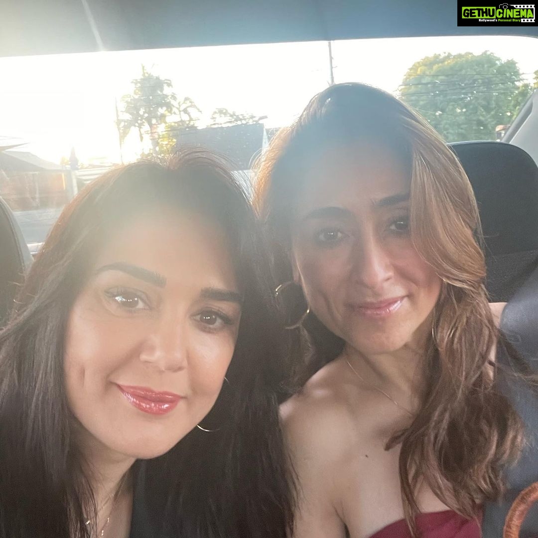Preity Zinta Instagram - Girls night out ❤️💃😍 #friday #ting