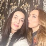 Preity Zinta Instagram - Admit it @vanturiulia 🤩 Life would be so boring without me 🙃 #girlfriends #lunchdate #photodump #ting