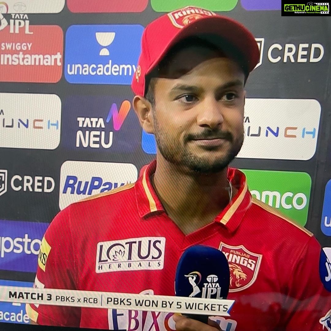 Preity Zinta Instagram - What a fantastic performance by Sadda Punjab 👊 So nice to see naya Josh & a fantastic run chase by @punjabkingsipl #saddapunjab #ipl2022 #tataipl #ting !!!