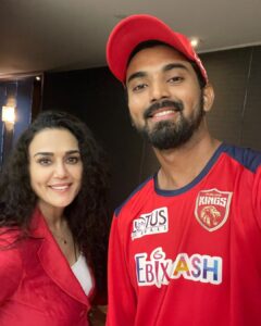 Preity Zinta Instagram - Finally a game up to our potential 👊 What a knock  by sadda captain @rahulkl  #CskvsPBKS  @punjabkingsipl @iplt20