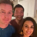Preity Zinta Instagram - आप सब को दिवाली की हार्दिक शुभकामनाएं 🪔🪔❤️🪔🪔 #happydiwali🎉 #Ting Los Angeles, California
