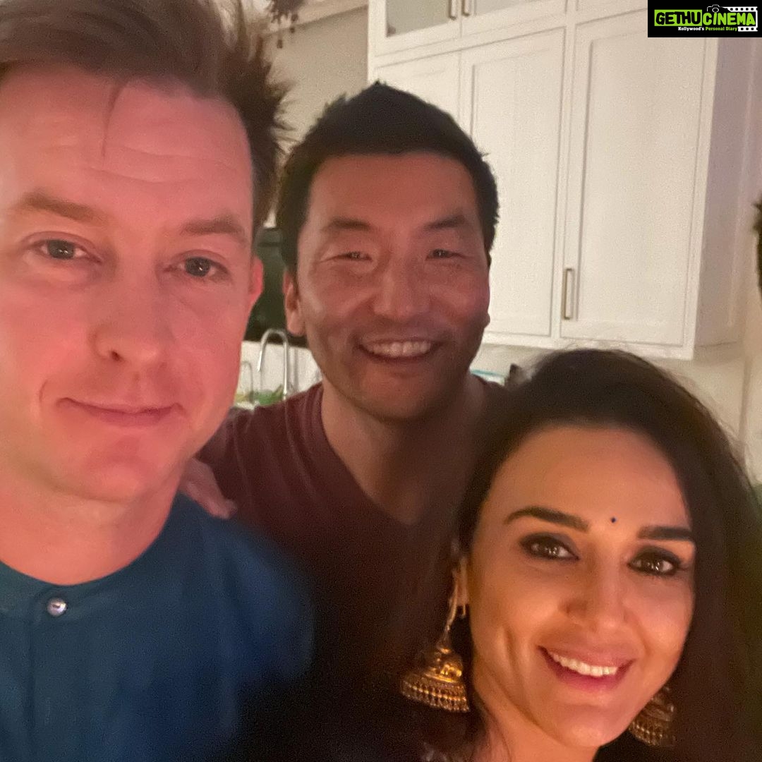 Preity Zinta Instagram - आप सब को दिवाली की हार्दिक शुभकामनाएं 🪔🪔❤️🪔🪔 #happydiwali🎉 #Ting Los Angeles, California