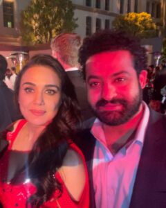 Preity Zinta Instagram - A big congratulations to all the Oscar Nominees I met last night. Crossing my fingers for all you guys 🧿❤️ Thank you @priyankachopra & @anjula_acharia for bringing the artistic community from South Asia together & for celebrating each others achievement. It was such a fun evening 🤩 #aboutlastnight #celebration #oscarnominees #southasianexcellence #ting