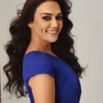 Preity Zinta Instagram - Smiling is my favourite exercise ❤️ #BTS #Photoshoot #ting