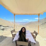 Preity Zinta Instagram – High altitude dining.  An unforgettable experience ❤️ #Warilapass  #grateful  #pztravel #bucketlist #ting @tutcindia Warila Pass