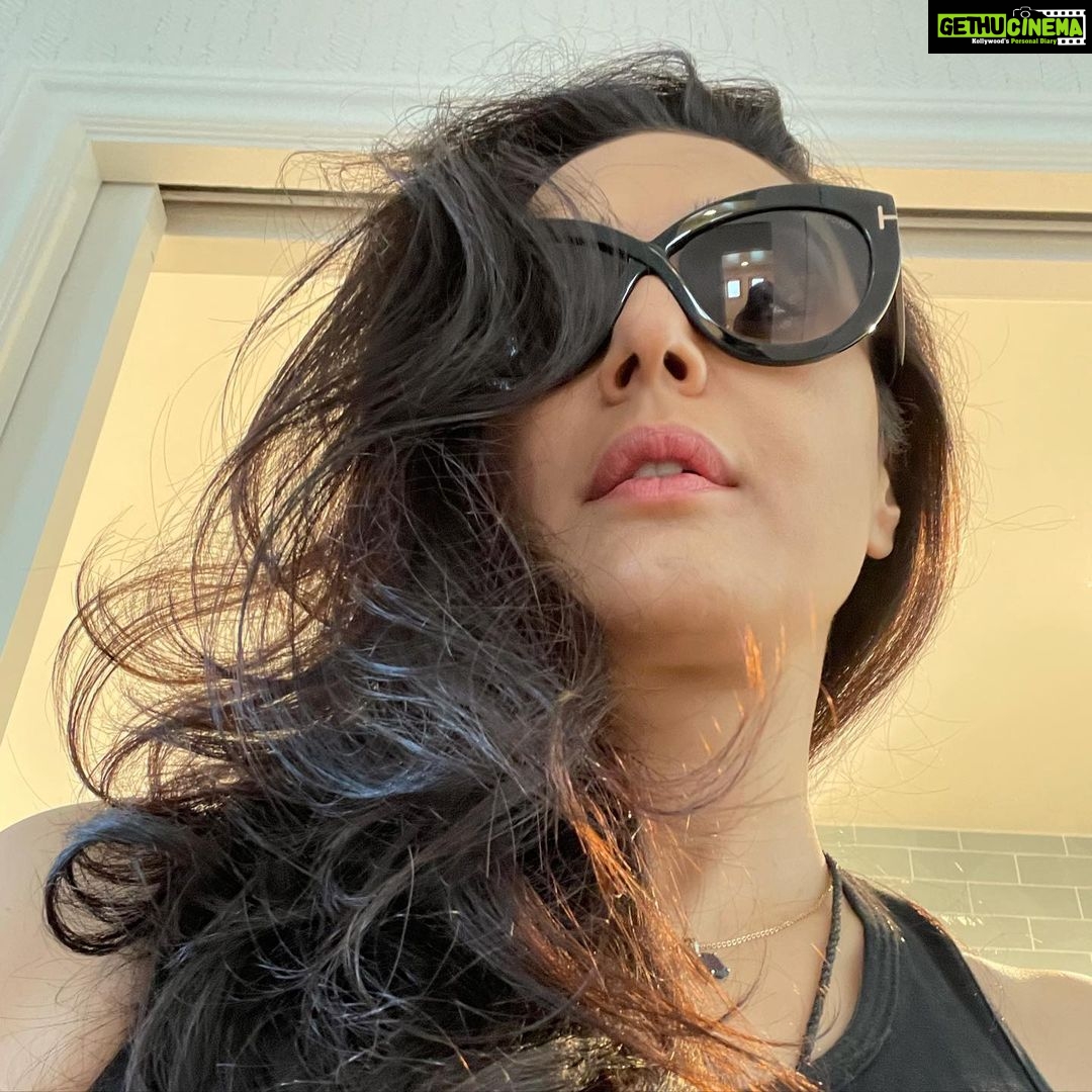 Preity Zinta Instagram - बस यू ही ❤️ mood ✨