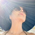 Preity Zinta Instagram - Hello sunshine ❤️ #Ting