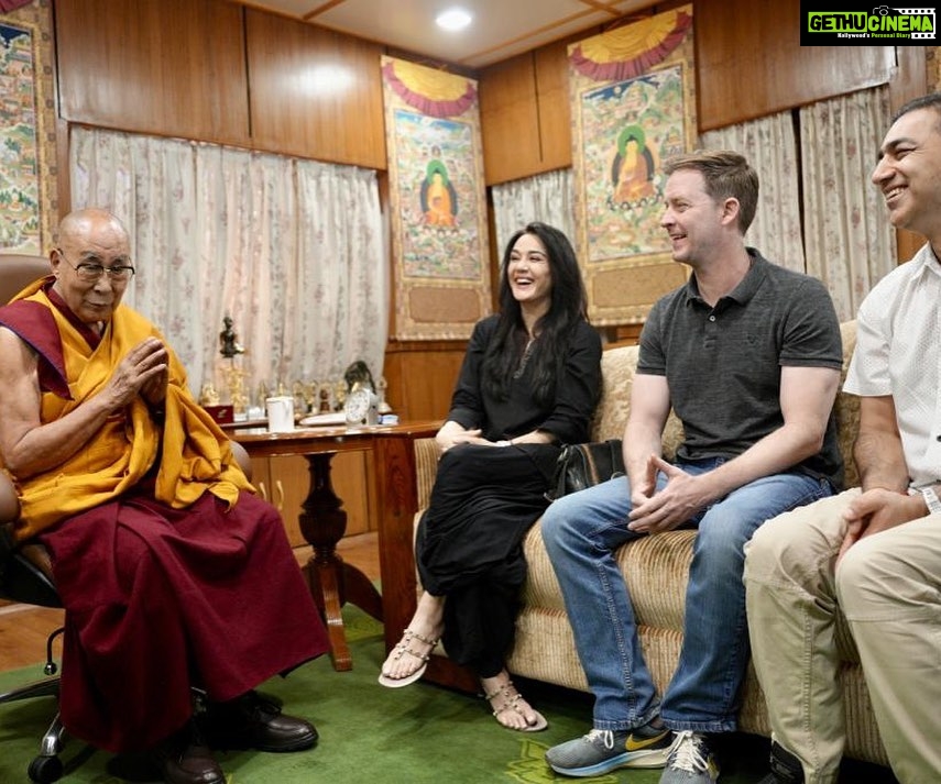 Preity Zinta Instagram - Ending IPL in Dharamshala was not what I hoped for but meeting his Holiness The Dalai Lama in Dharamshala was everything I hoped for. So grateful we got to spend some time with him as he shared pearls of wisdom & laughter with us 🙏❤️ #ting Dharamshala, Himachal Pradesh..