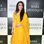 Preity Zinta Instagram - A bit late with this post but never too late to say how wonderful it was to be back in Mumbai & to get all dressed up to go out for an Iftaar party 🤩 Outfit: @raw_mango Jewels: @amrapalijewels Styled by: @aasthasharm Make up @jaykanojia Hair by Rekha Managed by @bhakteevakil #ting