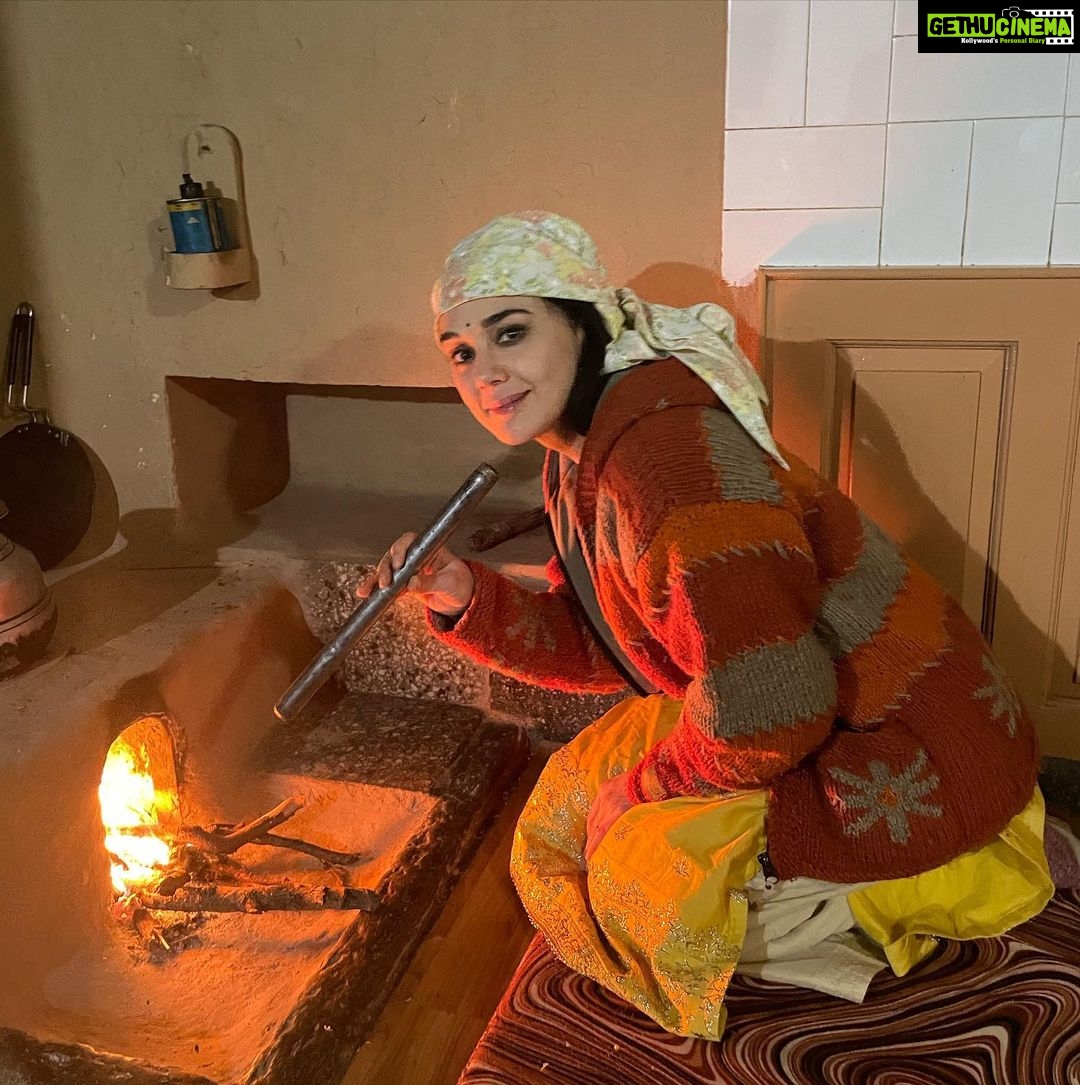 Preity Zinta - 386.3K Likes - Re living old memories & making new ones. All the action revolves around the kitchen in pahadi homes. Here I’m trying to light the fire & bring the rarely used old school chulha to life ❤️ #memories #farmlife #pahadiculture #ting