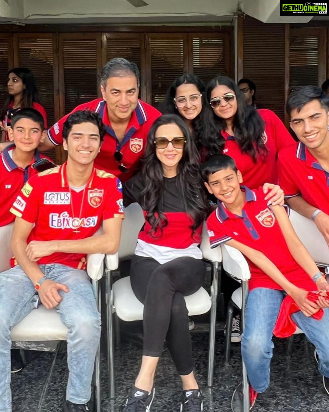 Preity Zinta - 784.1K Likes - Stadium Vibes ❤️ #TATAIPL #ting 🦁 📸 Iplt20