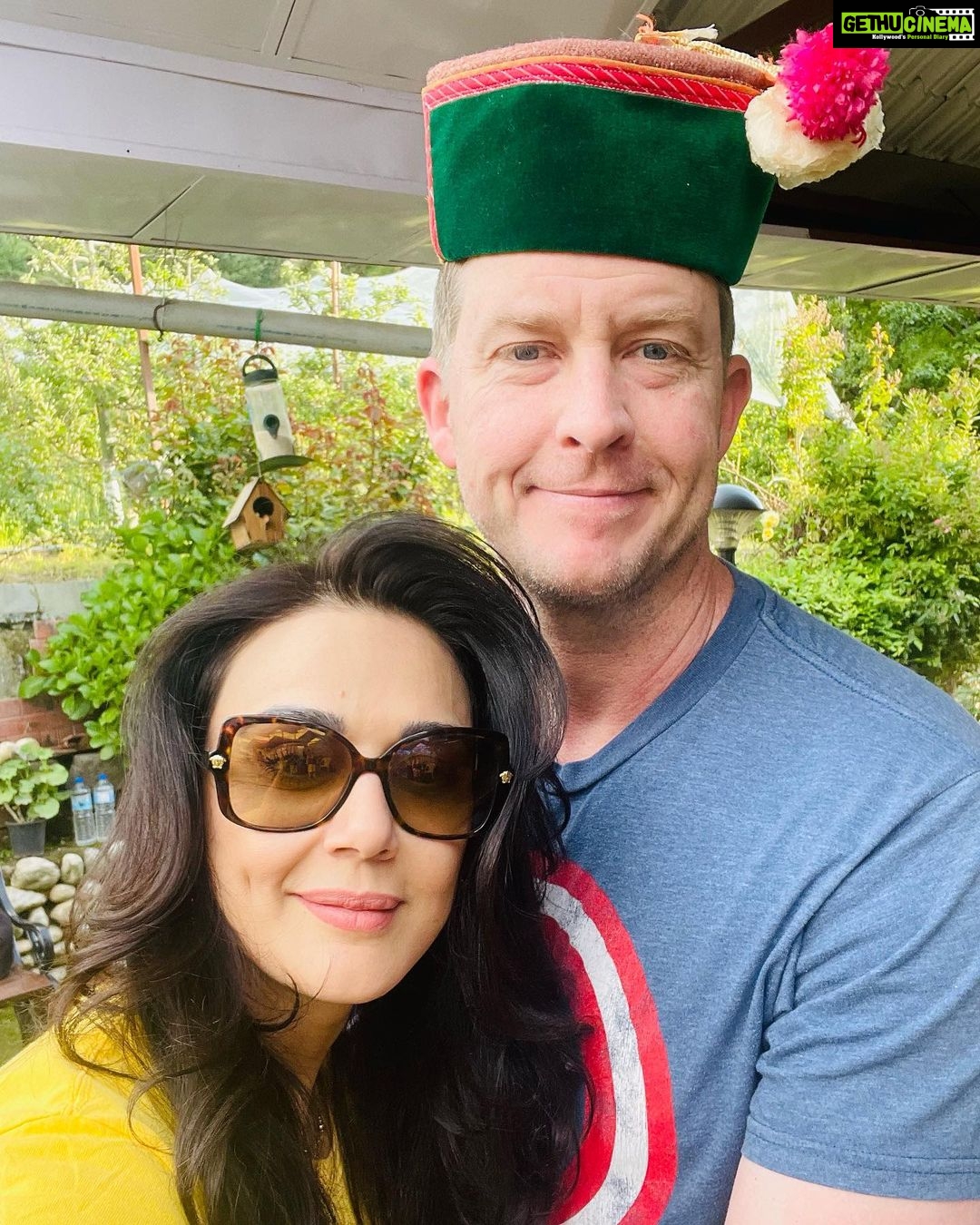 Preity Zinta Instagram - When your husband comes home with you for the first time & the family gifts him the traditional Himachali Topi 😍 #home #family #ting Jubbal Shimla