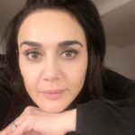 Preity Zinta Instagram - Finally the rain has stopped ! Will start again next week but till then … Happy Sunday 🌞❤️😍 #ting #larain