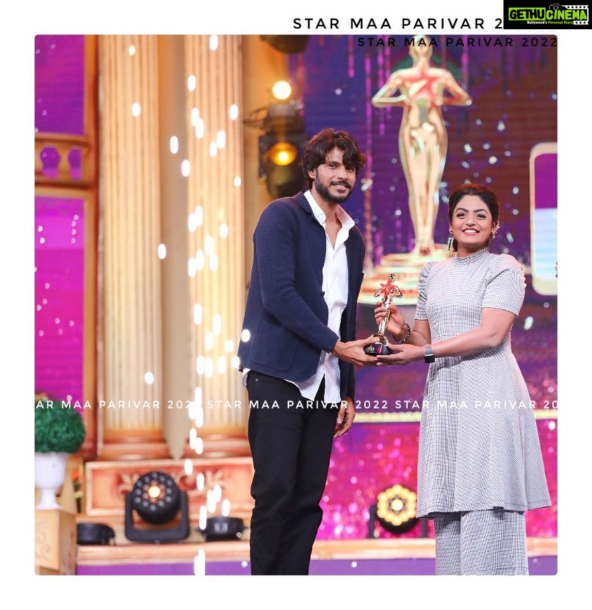 Premi Viswanath Instagram - @starmaa #smpa2022 #instadaily #insagram #award #2022 #actress #actressgallery #karthikadeepam