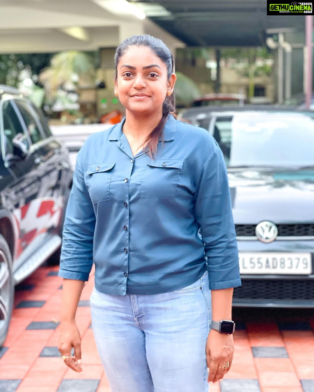 Premi Viswanath Instagram - @vmediakochi #instagram #instadaily #goodvibes #newday