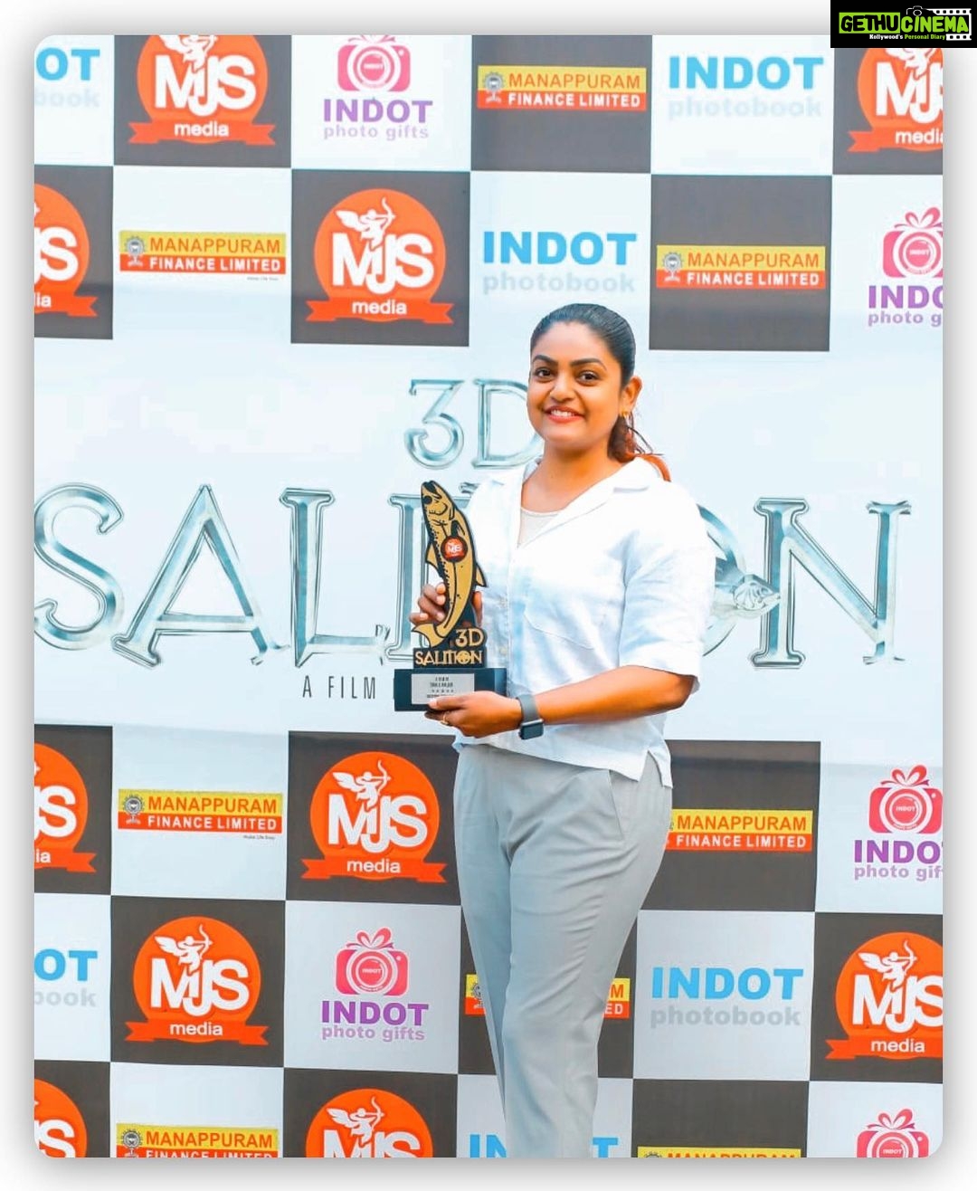 Premi Viswanath Instagram - SALMON 3D MOVIE 🎥 #salmon #3d #movie @saleeshgopal @shalilkallur @salmon3dmovie @kochimarriott
