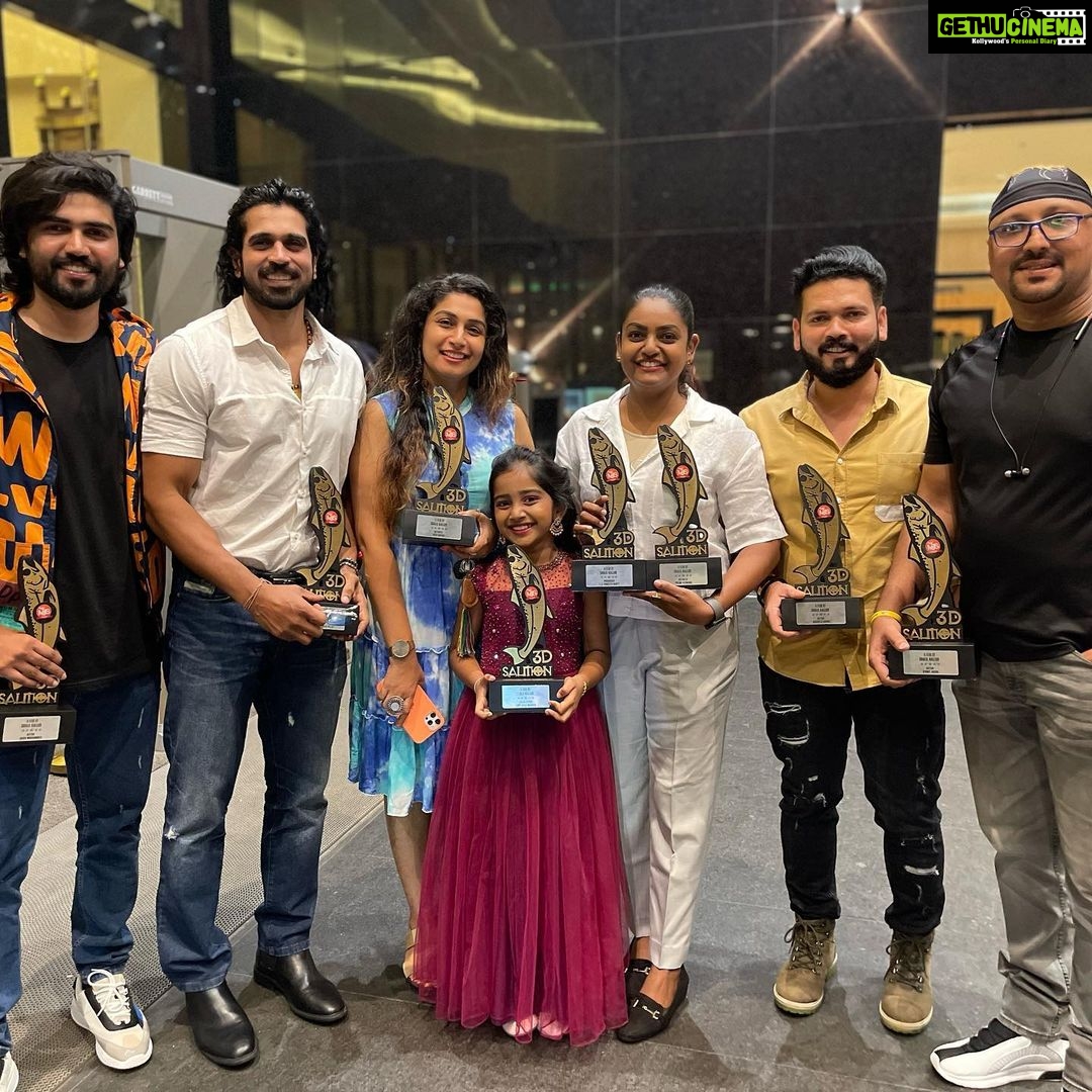 Premi Viswanath Instagram - Great Function #salmon #movies #teaser #relese #instagram #google @shalilkallur @jabir_mhmd_ @rajeev_govinda_pillai @basheer_bashi @jeremi_jacob @deva_nandha_devooty_
