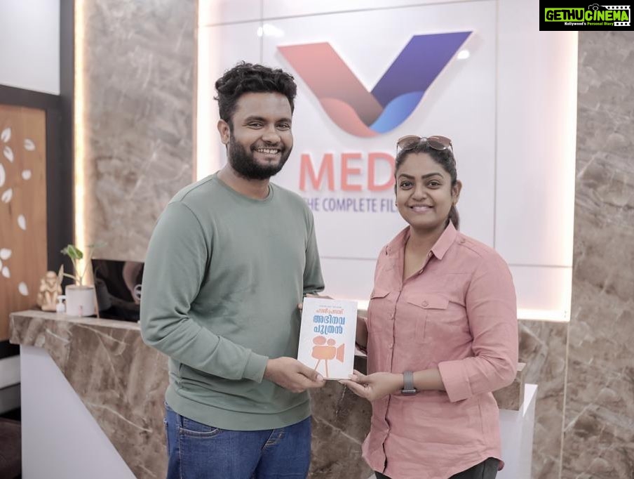 Premi Viswanath Instagram - @premi_vishwanath @vmediakochi