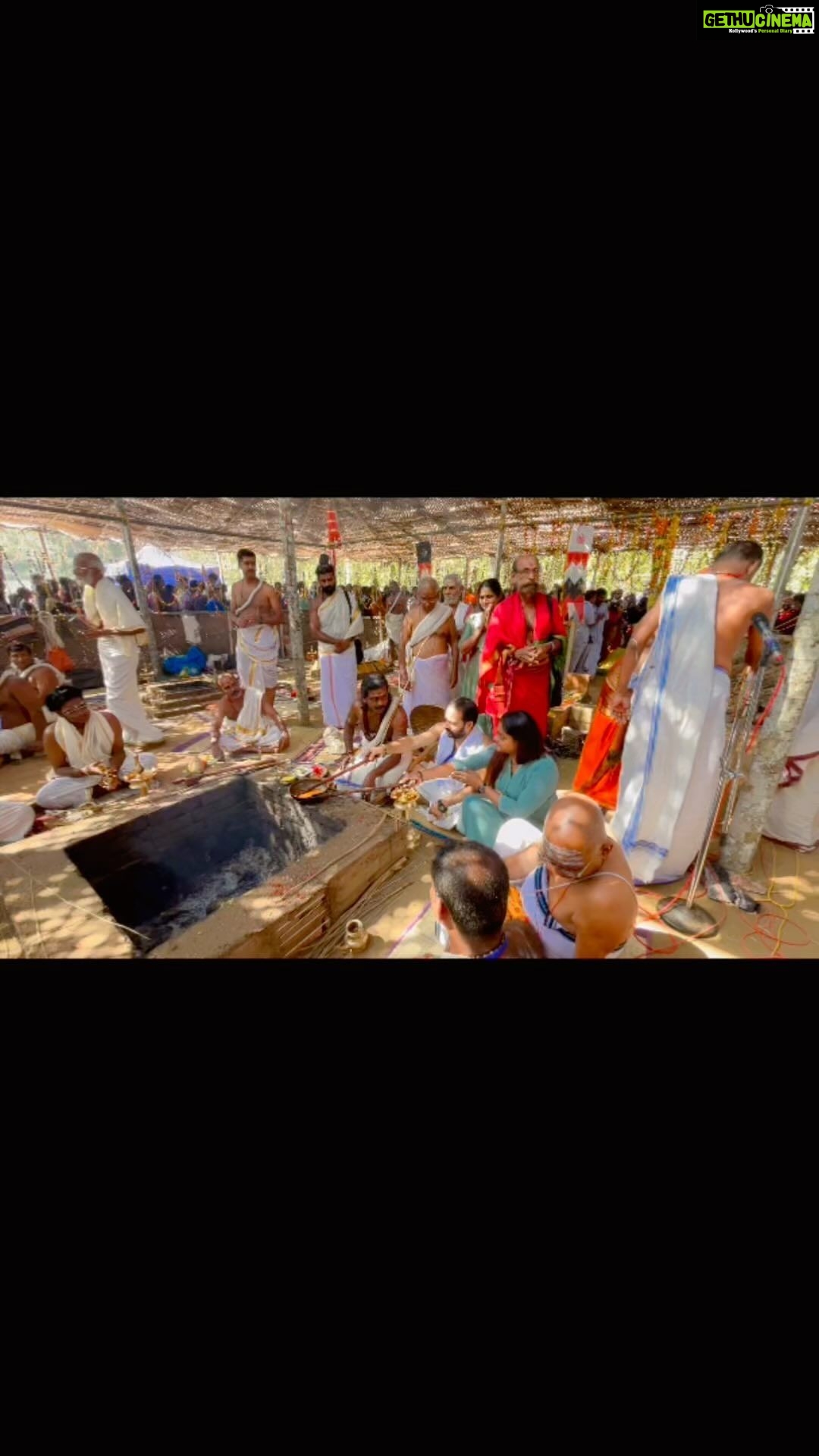 Premi Viswanath Instagram - ATHIRUDRA MAHAYAGAM @thapovanamsivatemple @drvineethbhatt