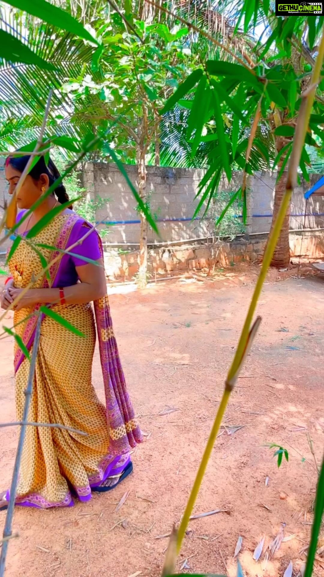 Premi Viswanath Instagram - #manichithrathazhu #evergreensongs