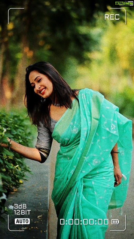 Priya Marathe Instagram - Kon disa mein leke.. #summervibes