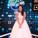 Priya Marathe Instagram - पहा आमची team, ' तुझेच मी गीत गात आहे '' team, .. 'आता होऊदे धिंगाणा' मधे आज आणि उद्या.. आम्ही टक्कर देणार काही कसलेल्या खेळाडूंना..
