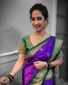 Priya Marathe Instagram - Life is not perfect but my saree pleats can be.. 💜