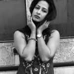 Priya Marathe Instagram - We feel what we are trying to fix is outside of us but what needs to be fixed is actually inside. . . #priyamarathe #marathiactress #peace Mumbai, Maharashtra