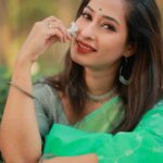 Priya Marathe Instagram - 🤍 Stylist: @piyushakolapkar Makeup: @reshmafattepurkar_makeup Photographer: @photos_gaurav_pawar . . #priyamarathe #marathiactress #explore #bollywoodsongs Mumbai, Maharashtra