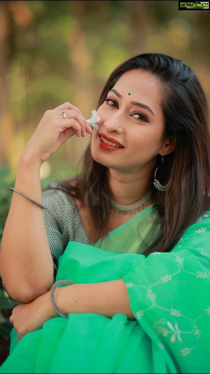 Priya Marathe - 19.3K Likes - 🤍
Stylist: @piyushakolapkar
Makeup: @reshmafattepurkar_makeup
Photographer: @photos_gaurav_pawar
.
.
#priyamarathe #marathiactress #explore #bollywoodsongs