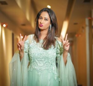 Priya Marathe Instagram - 'Pout' is the best expression .. 
So when in doubt.. just pout.. ☺️
#dresscode #eventdiaries💕
