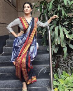 Priya Marathe Instagram - Star Pravah Parivaar Puraskar 2023 ✨

MUHA @riyapanchal.makeupartist 
Saree @nishalikasarees 
Styling by @pravara_makeupstudioandsalon 
.
.
#starpravah #priyamarathe #awardnight #starpravahparivaar