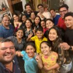 Priya Marathe Instagram - I realised I never posted this.. "तुझेच मी गीत गात आहे " teams house party.. Team tht works hard and partys harder 😆😁 #latepost #fungang So much talent in one frame 😆